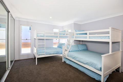Neptune I Absolute Beachfront I Stunning Views - Accommodation NT 17