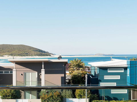 Blue View @ Fingal Bay - Accommodation NT 16