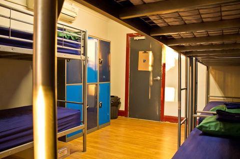 Mad Monkey Kings Cross - Accommodation NT 32