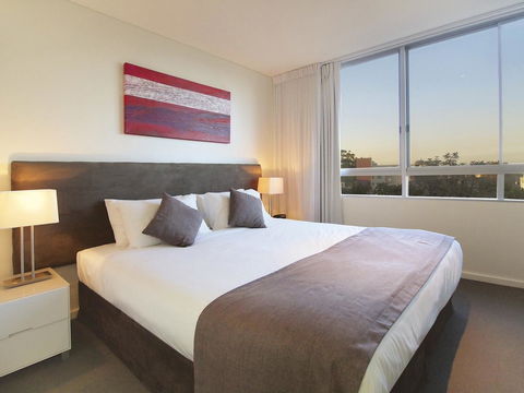 Oaks Nelson Bay Lure Suites - Accommodation NT 13