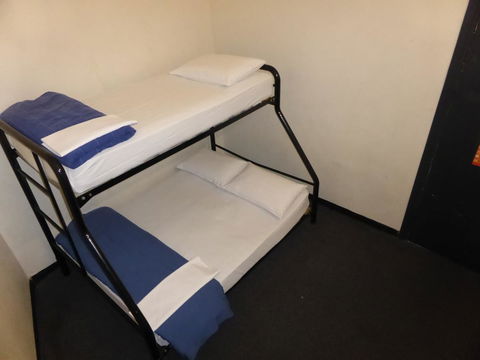 Maze Backpackers - Sydney - NT Tourism 21