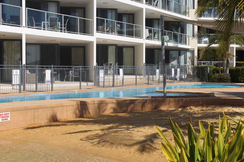 The Boathouse Resort Luxury Apartments - Accommodation NT 11