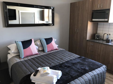 The Mark Studios - Accommodation NT 18