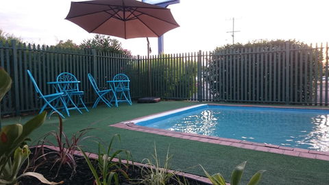 Adelong Motel - Accommodation NT 9