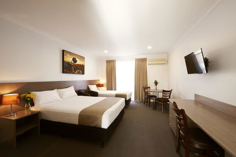 Adelong Motel - Accommodation NT 0