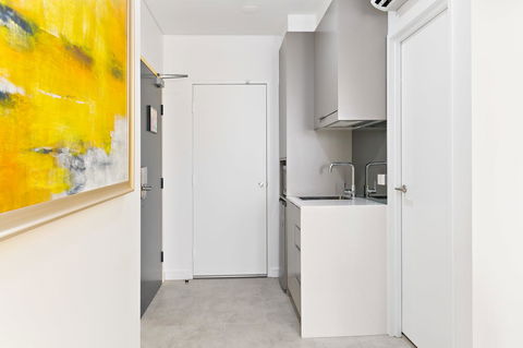 Value Suites Green Square - Accommodation NT 18