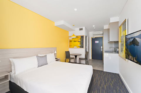 Value Suites Green Square - Accommodation NT 28
