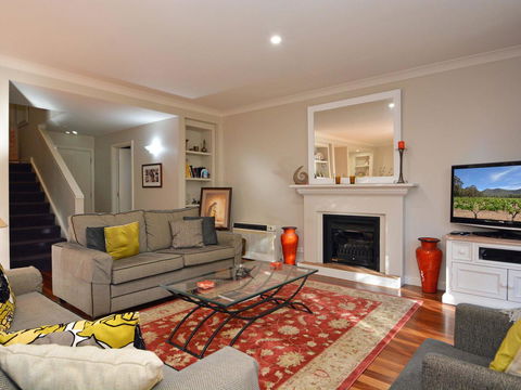 Villa 3br Chianti Villa Located Within Cypress Lakes Resort - Accommodation NT 18