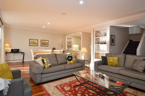 Villa 3br Chianti Villa Located Within Cypress Lakes Resort - Accommodation NT 2