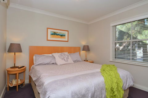 Villa 3br Chianti Villa Located Within Cypress Lakes Resort - Accommodation NT 15