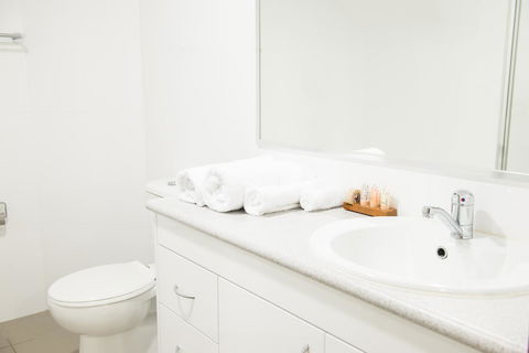 Copacabana Shores - Accommodation NT 10