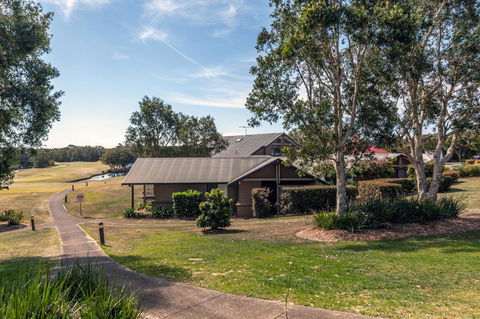 Condo 105 @ Horizons Golf Resort - Salamander Bay NSW - NT Tourism 12