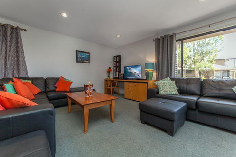 Condo 105 @ Horizons Golf Resort - Salamander Bay NSW - NT Tourism 6