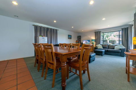 Condo 105 @ Horizons Golf Resort - Salamander Bay NSW - NT Tourism 18