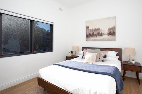 Stylish Apartment With Garage Near Bondi Beach - Accommodation NT 1
