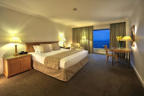 Stamford Plaza Sydney Airport Hotel & Conference Centre - NT Tourism 1