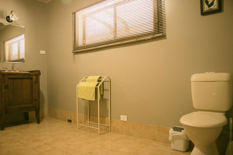 Ironstone Estate Lovedale - Accommodation NT 9