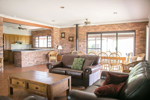 Ironstone Estate Lovedale - Accommodation NT 19