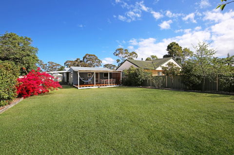 Hayes Beach House I Award Winner I 4 Mins To Beach - Accommodation NT 8