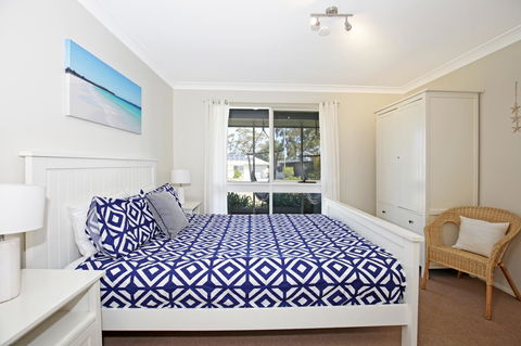 Hayes Beach House I Award Winner I 4 Mins To Beach - Accommodation NT 3