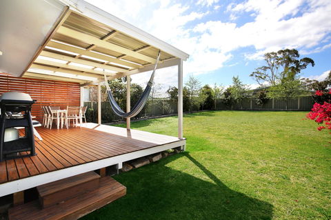 Hayes Beach House I Award Winner I 4 Mins To Beach - Accommodation NT 17