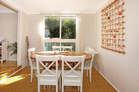 Hayes Beach House I Award Winner I 4 Mins To Beach - Accommodation NT 13