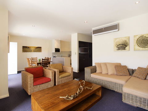 Oaks Port Stephens Pacific Blue Resort - Accommodation NT 5