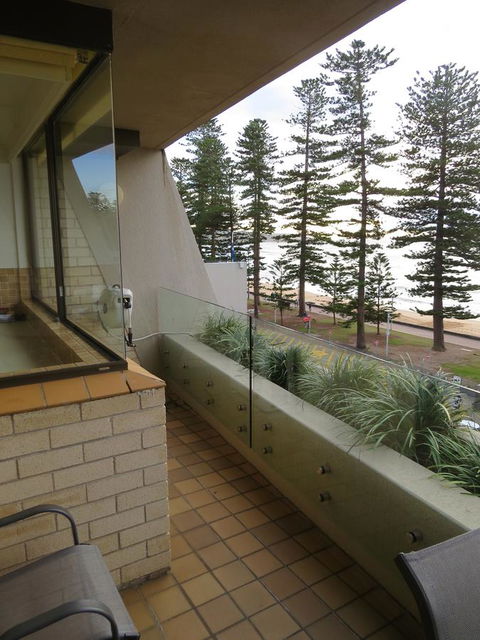 Manly Paradise Motel & Apartments - Accommodation NT 40