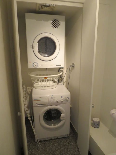 Manly Paradise Motel & Apartments - Accommodation NT 24