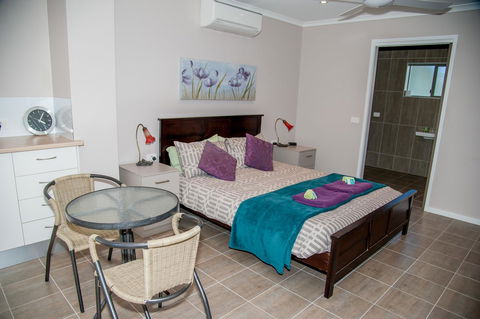 Sinclairs Country Retreat - Accommodation NT 33