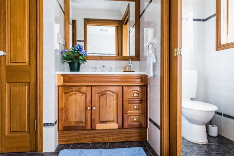 Ambience - Accommodation NT 19