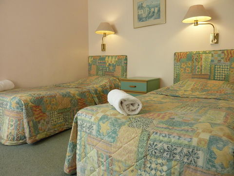 Sapphire Waters Motor Inn - Accommodation NT 39