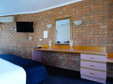 Sapphire Waters Motor Inn - Accommodation NT 10