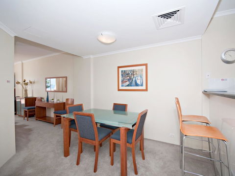 Messines Street, Breakwater Apartment, 104 - NT Tourism 3