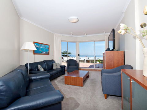 Messines Street, Breakwater Apartment, 104 - NT Tourism 1