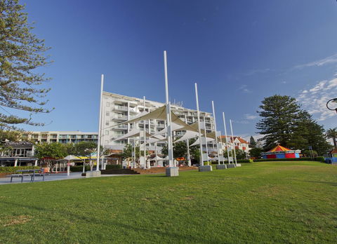 Oaks The Entrance Waterfront Suites - Accommodation NT 22