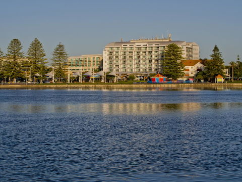 Oaks The Entrance Waterfront Suites - Accommodation NT 15