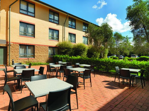 Mercure Sydney Manly Warringah - Accommodation NT 3