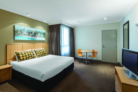 Mercure Sydney Manly Warringah - Accommodation NT 17