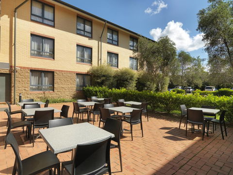 Mercure Sydney Manly Warringah - Accommodation NT 9