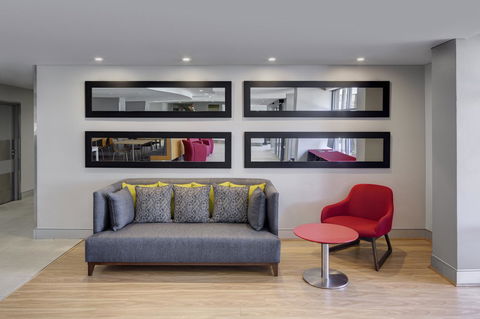 Mercure Sydney Manly Warringah - Accommodation NT 41