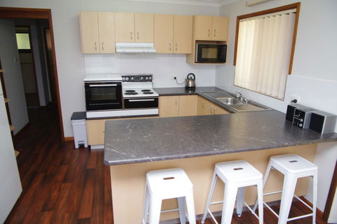 Breakaway, 11 Scott Street - Accommodation NT 1
