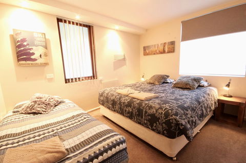 Full Circle Apartments - Accommodation NT 8