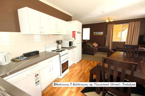 Full Circle Apartments - Accommodation NT 19