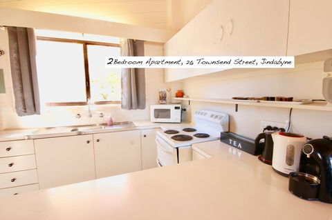 Full Circle Apartments - Accommodation NT 28