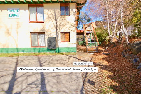 Full Circle Apartments - Accommodation NT 31
