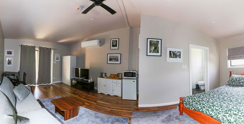 Pound Creek Gallery - Accommodation NT 0