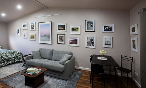 Pound Creek Gallery - Accommodation NT 3