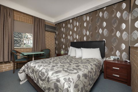 Grand Manor Motor Inn - Accommodation NT 0