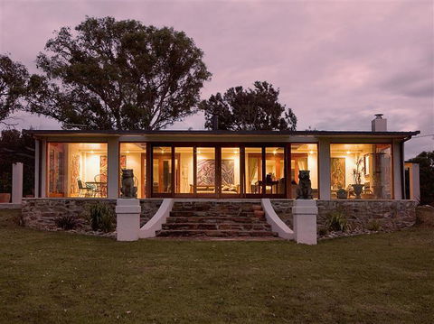 Belmont - NT Tourism 0